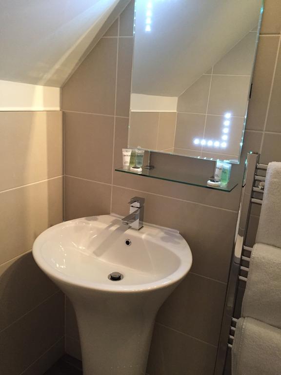 One Helena Road Serviced Apartments Southsea Dış mekan fotoğraf