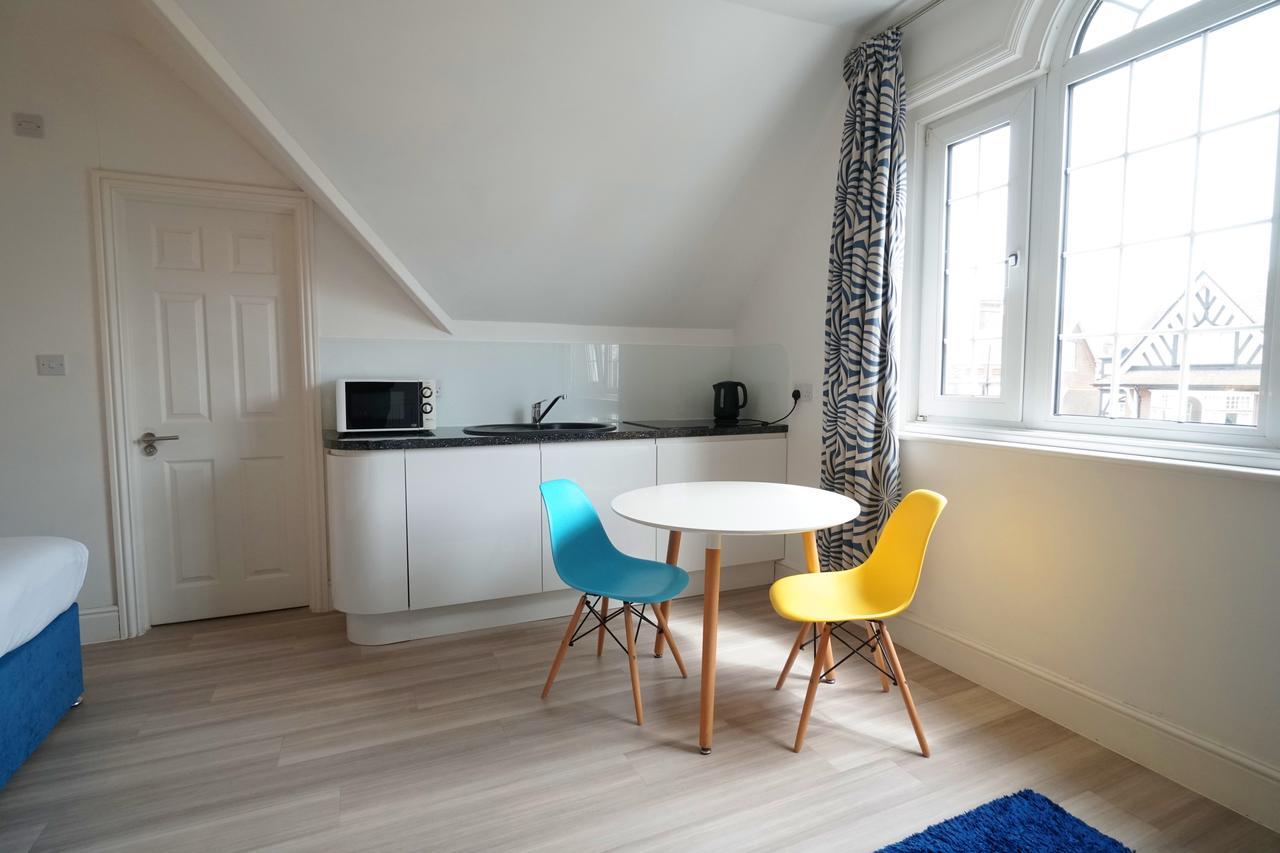 One Helena Road Serviced Apartments Southsea Dış mekan fotoğraf